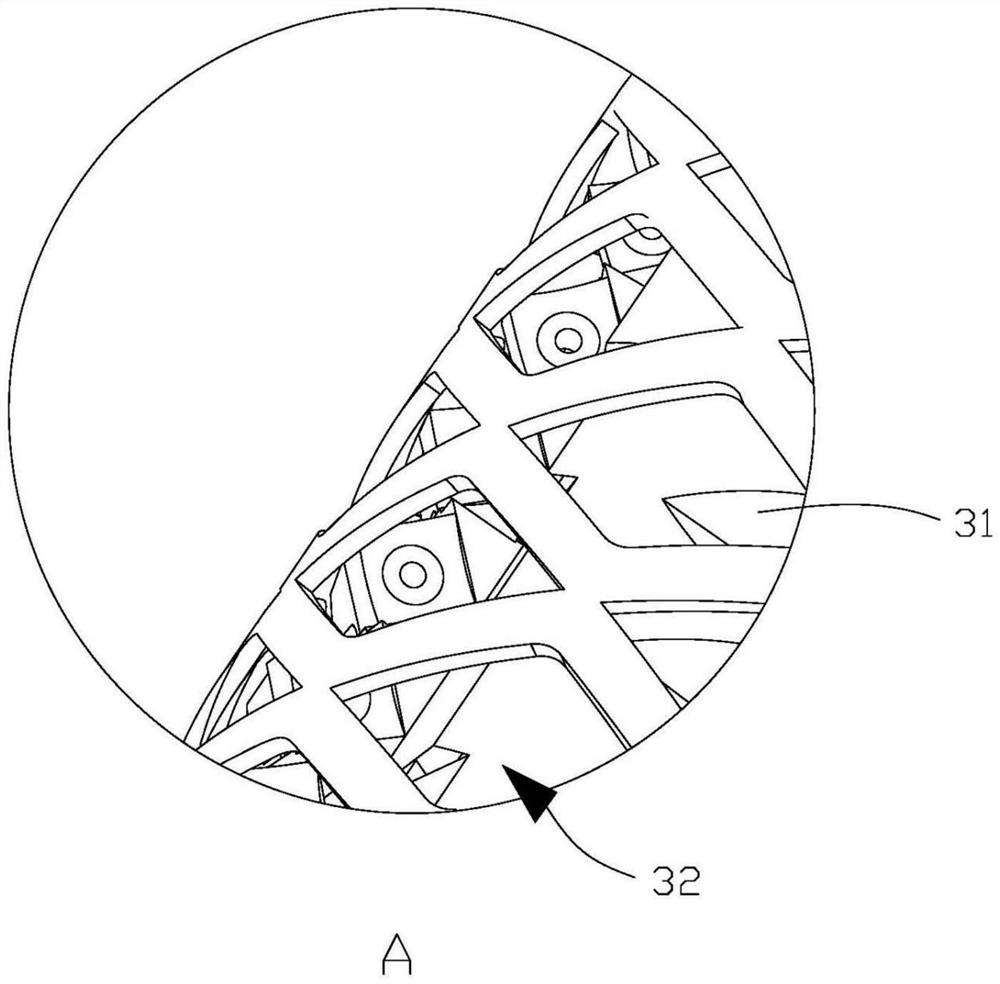 Screen and crushing device