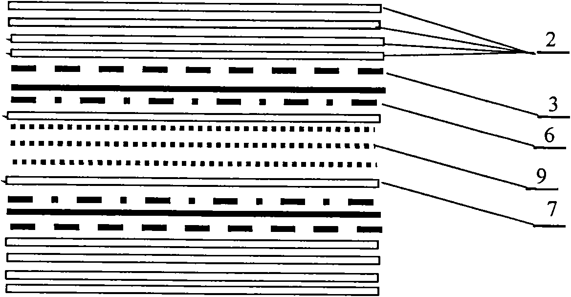 Bamboo and wood composite container bottom plate manufactured by one-step hot pressing and having high elastic modulus and manufacture method thereof