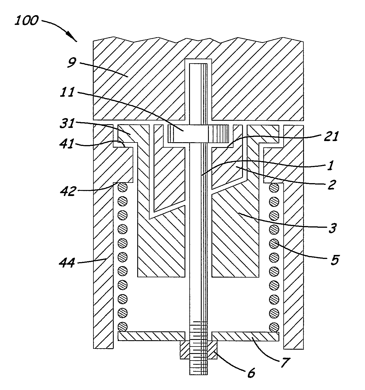 Self-closing hinge