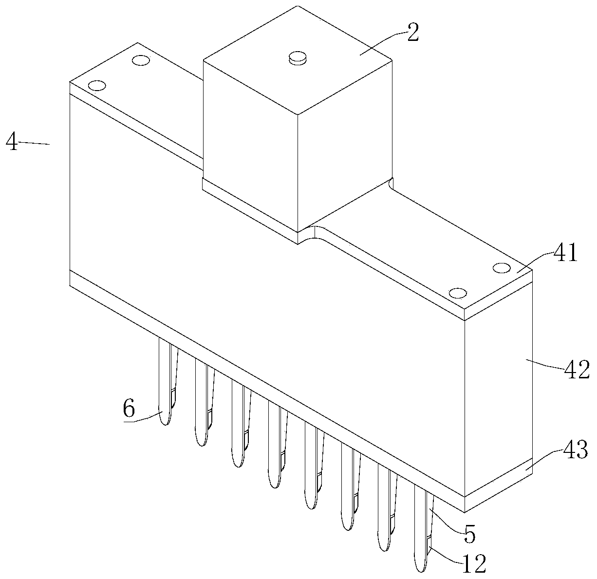 Auxiliary device for moving larvae