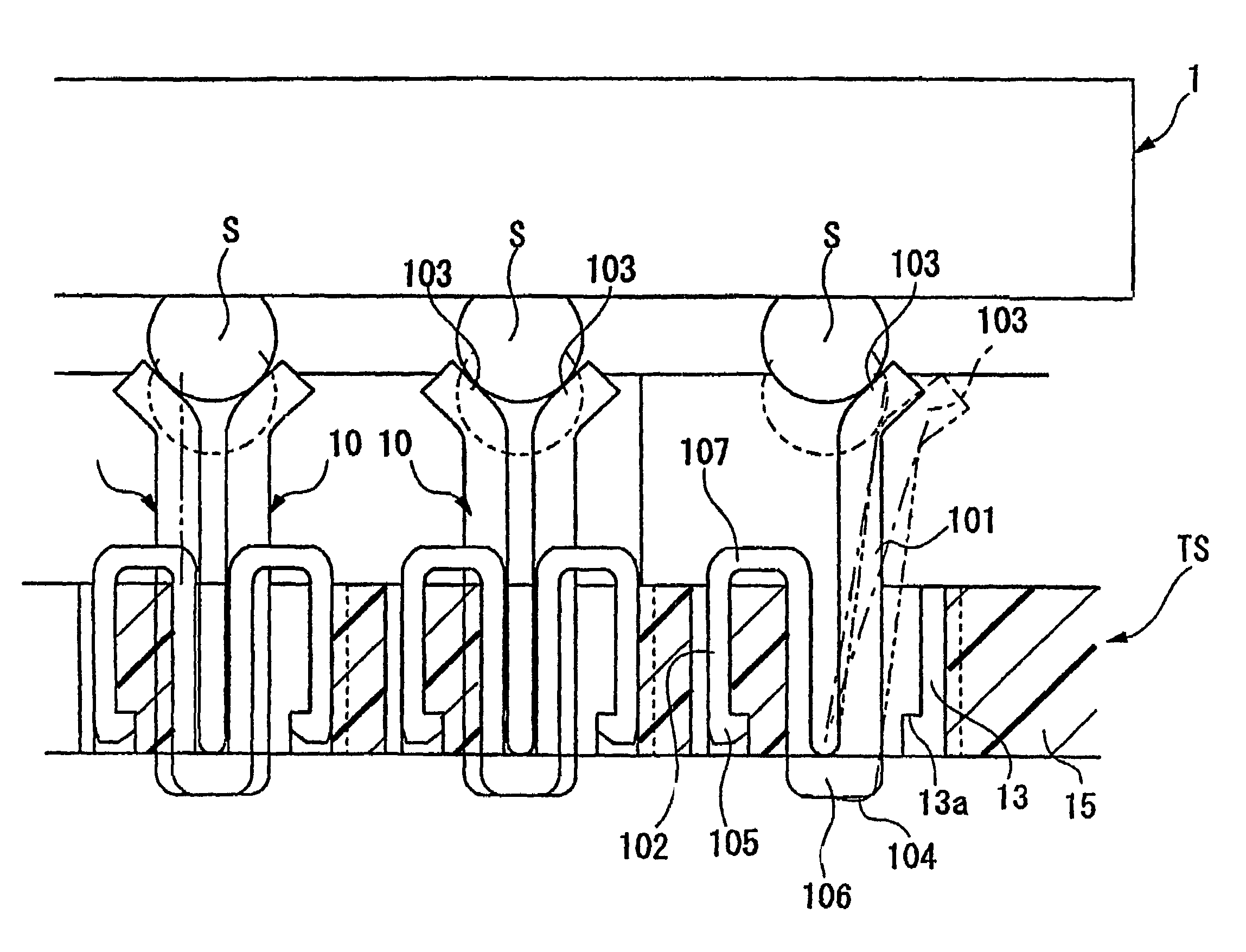 Socket and contact of semiconductor package
