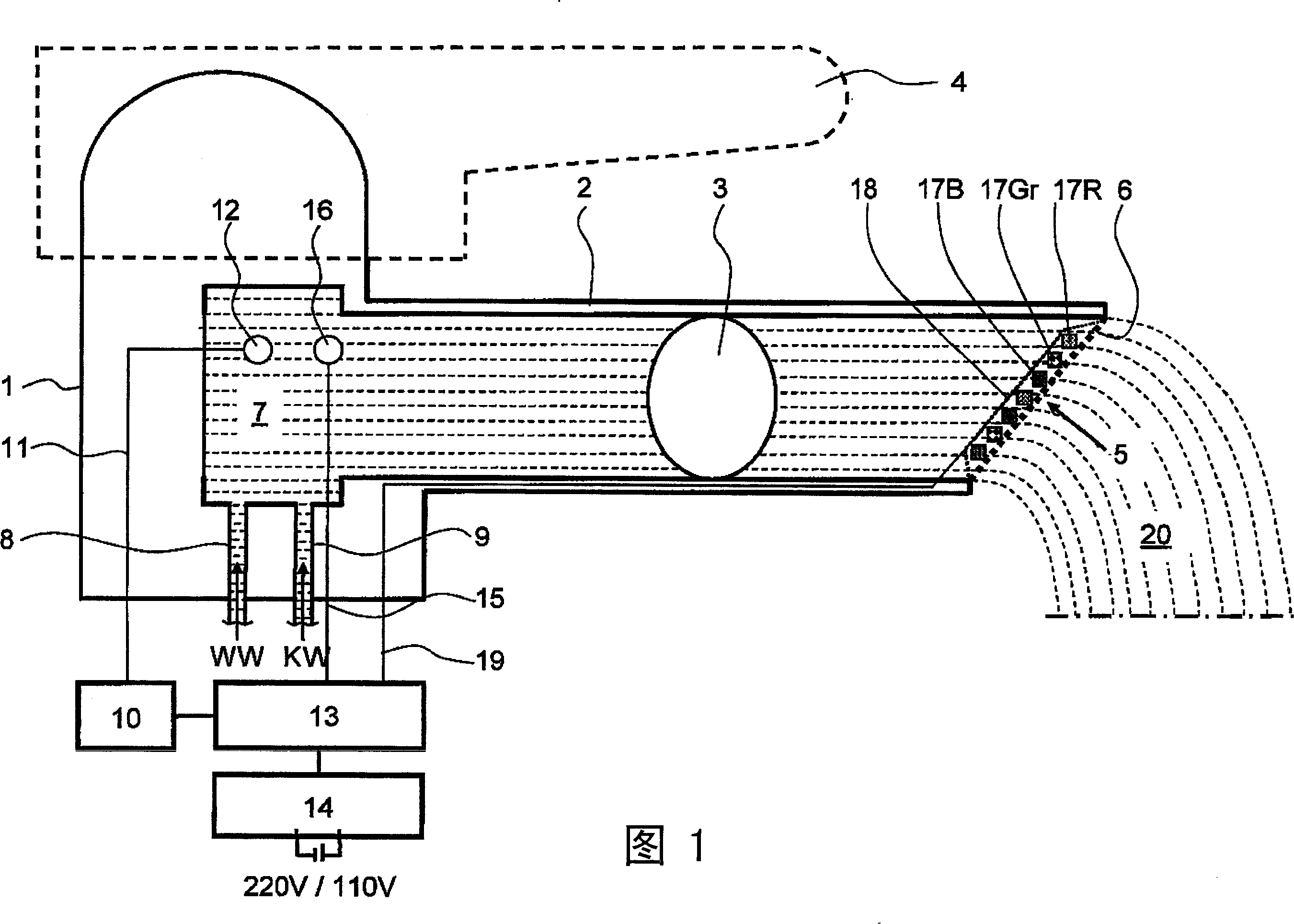 Colored water flow producing method for use in hot water fitting