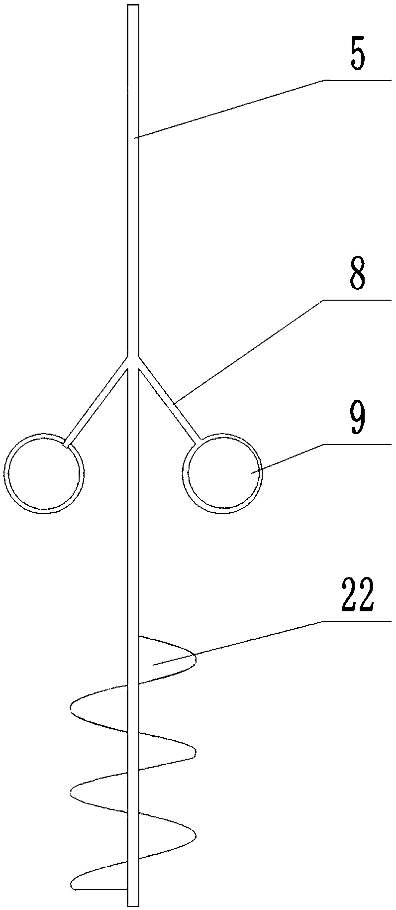 Feeding device with intelligent monitoring and adjustable discharging amount