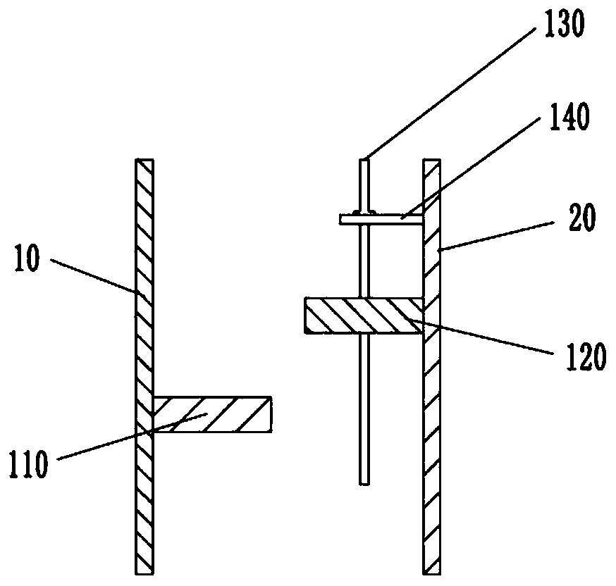 Sectional material connecting structure and shower room