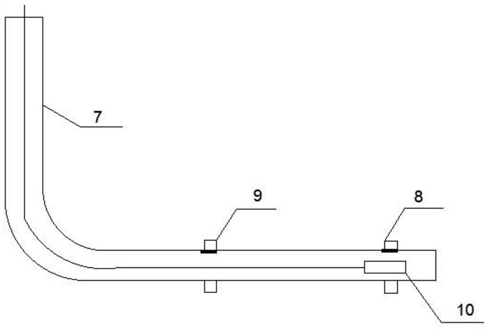 Preset casing pipe segmented valve type staged fracturing method and special tool thereof