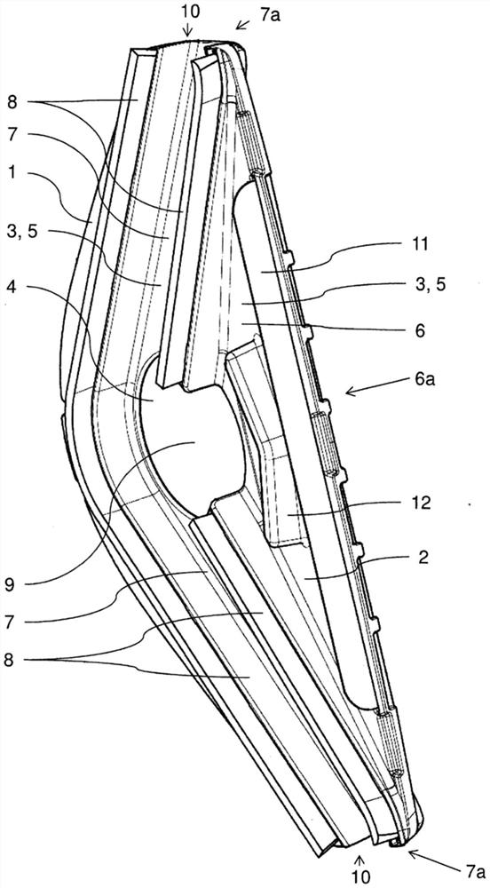 Suction nozzle for suction of coarse particles and fine dust