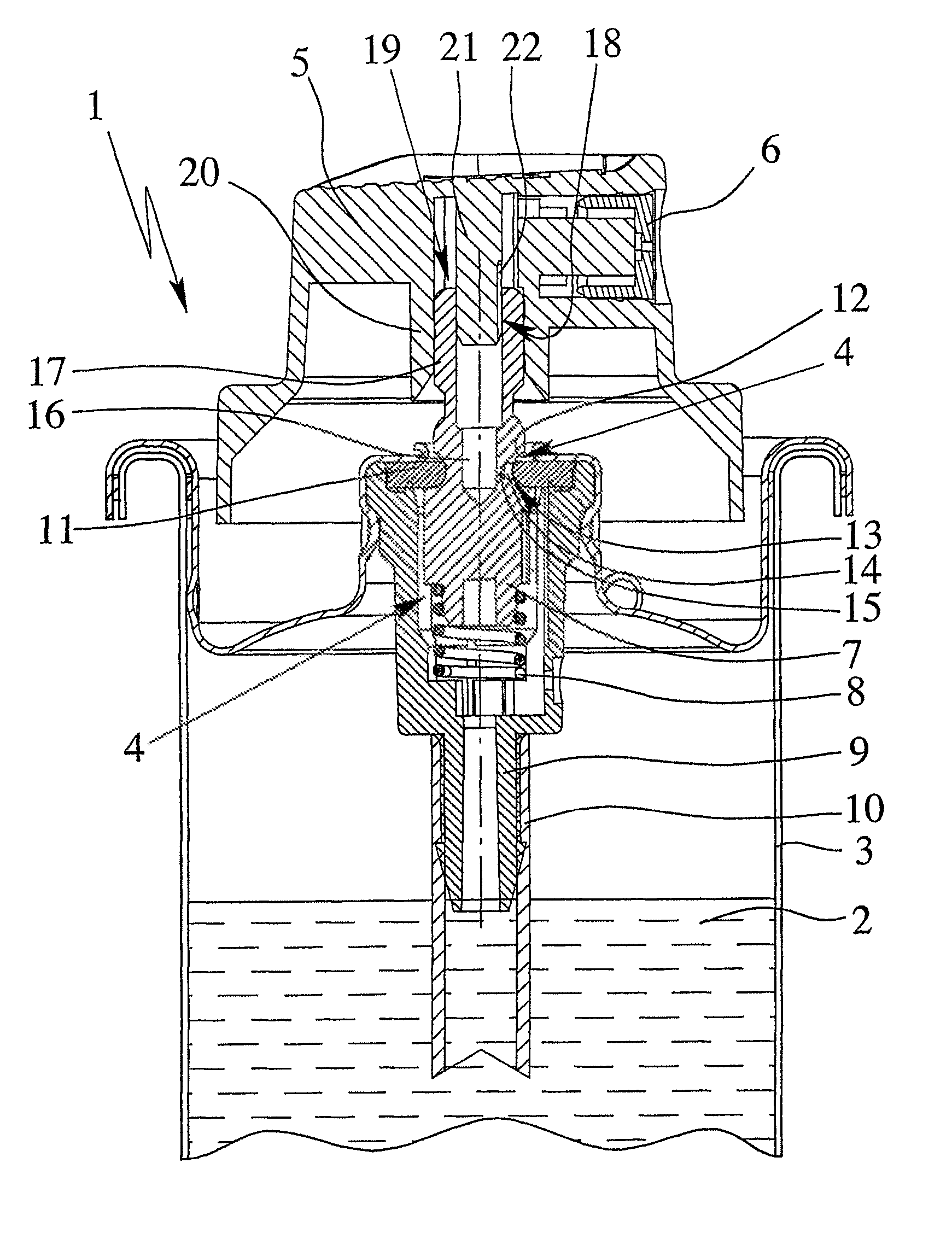 Device and spray head for atomizing a preferably cosmetic liquid by means of a throttle device, and method for producing such a device