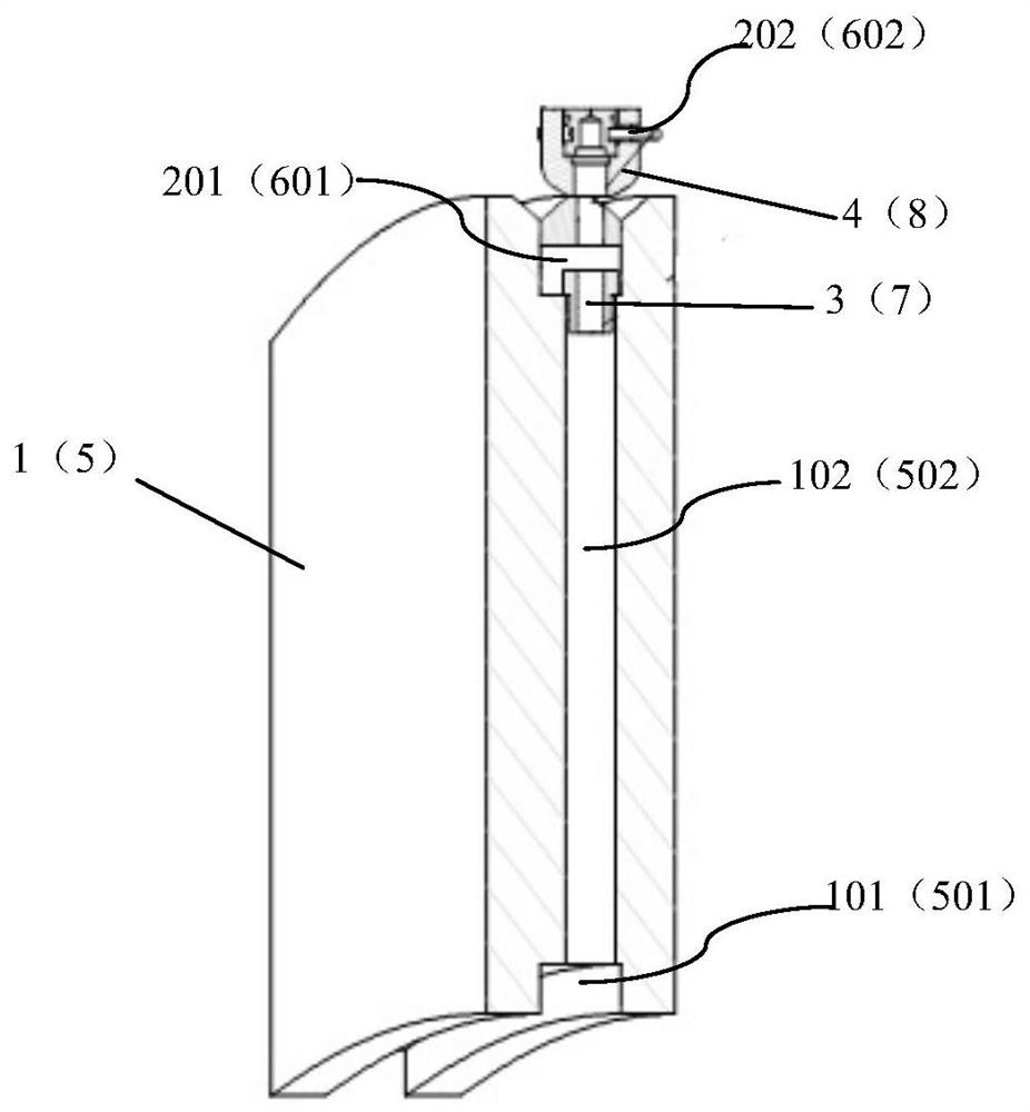 Spraying water channel structure and coal mining machine roller