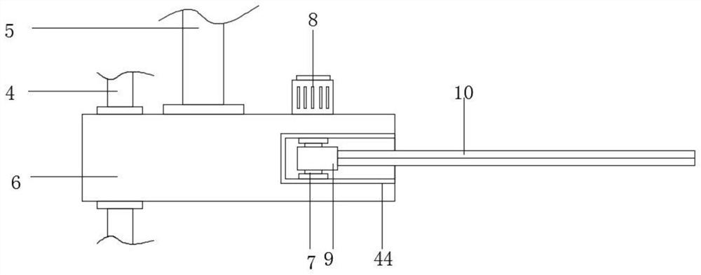 Unstacking and separating device for thin steel plates with good anti-sticking effect