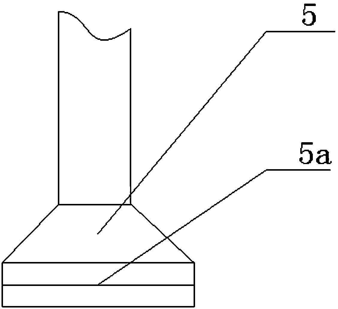 A sizing machine with uniform sizing and its application method