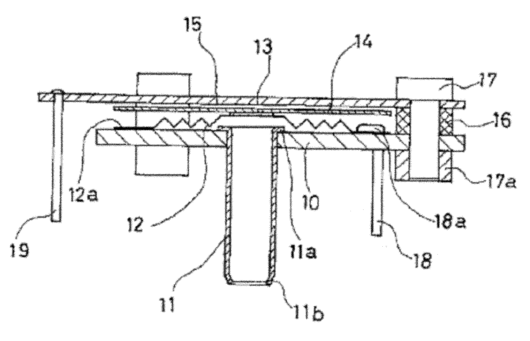 Movable electrode of variable capacitor, pressure sensor and blood pressure measuring equipment