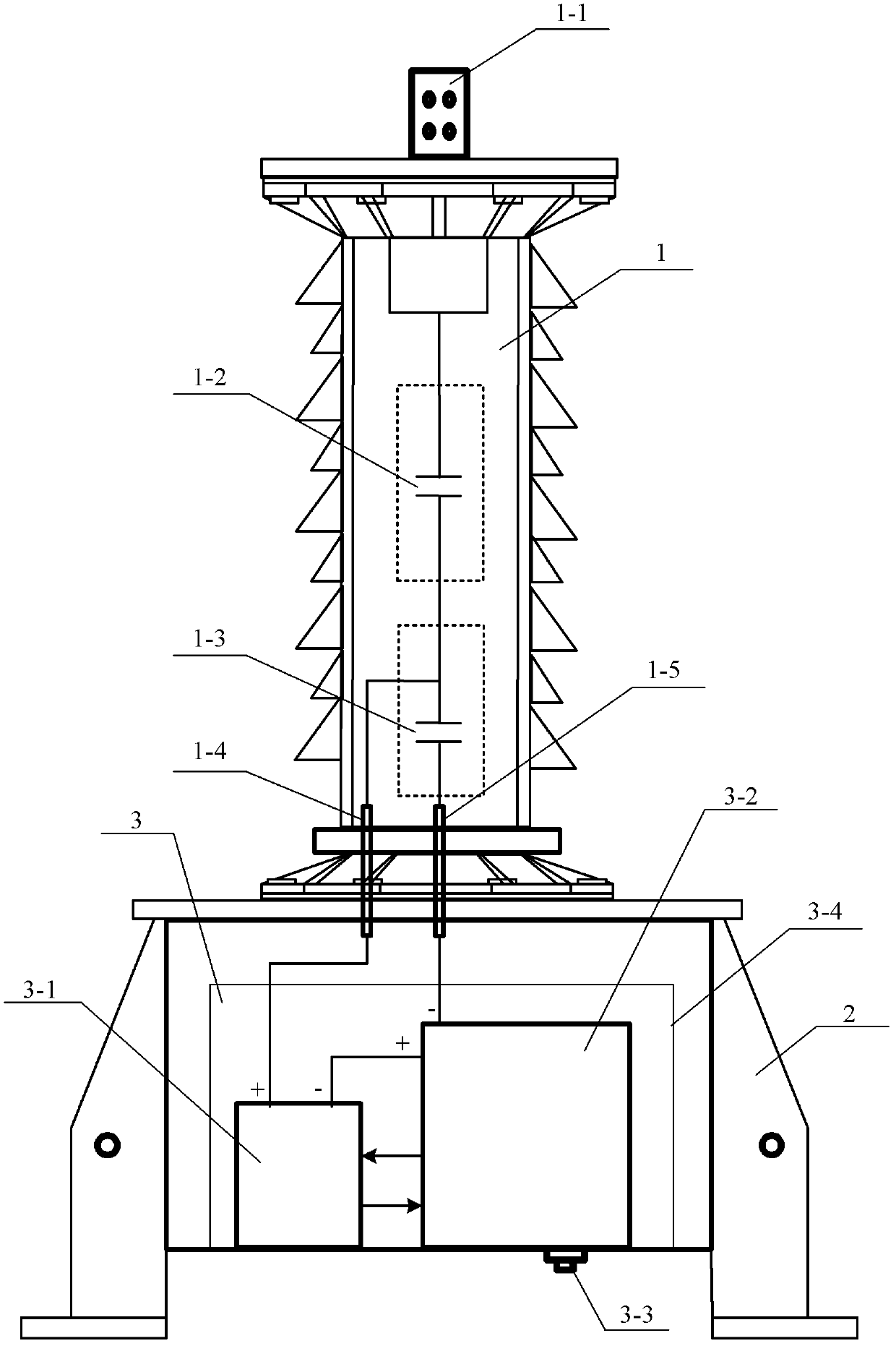 Capacitive voltage-division type self-calibration optical voltage transducer