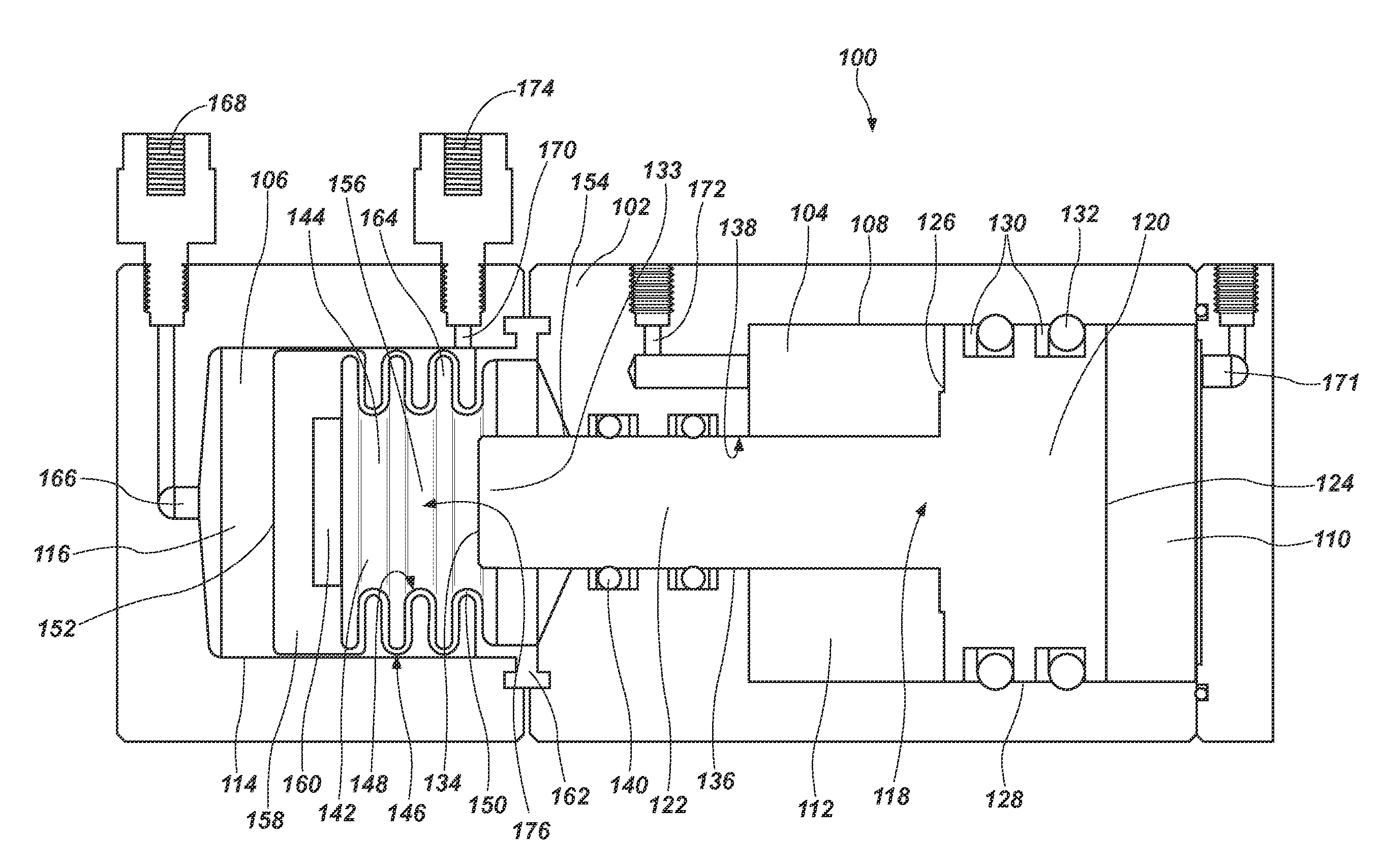 Pneumatically-operated fluid pump with amplified fluid pressure, and related methods