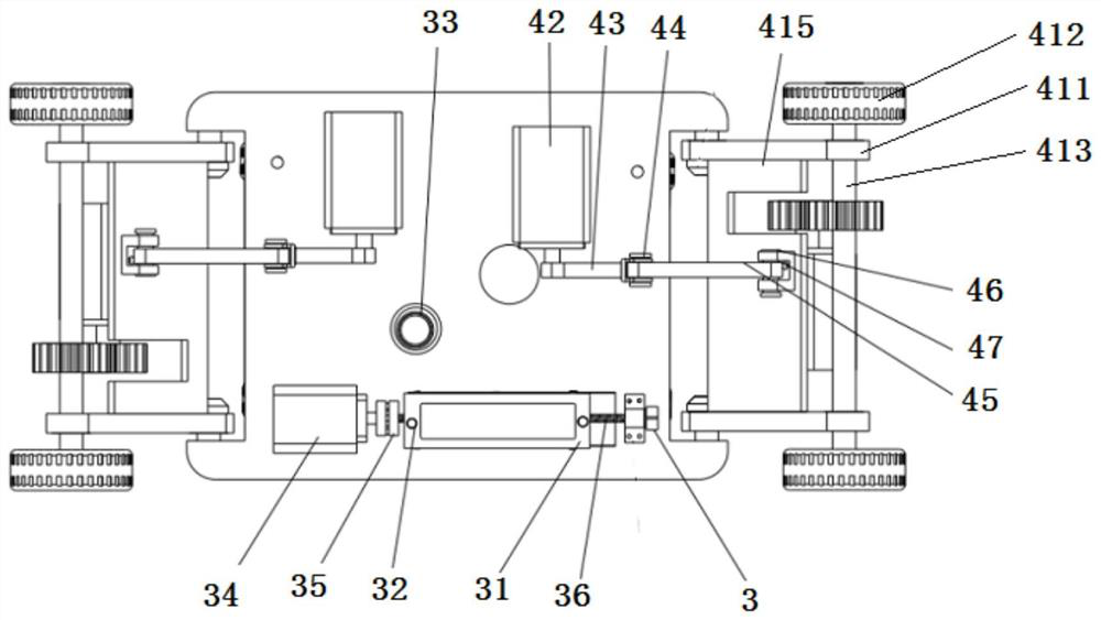 An automatic cloth device with a narrow space in a vertical plane