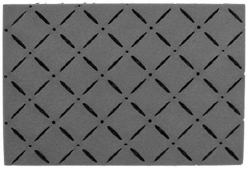 Elastic floor mat for artificial turf and preparation method thereof