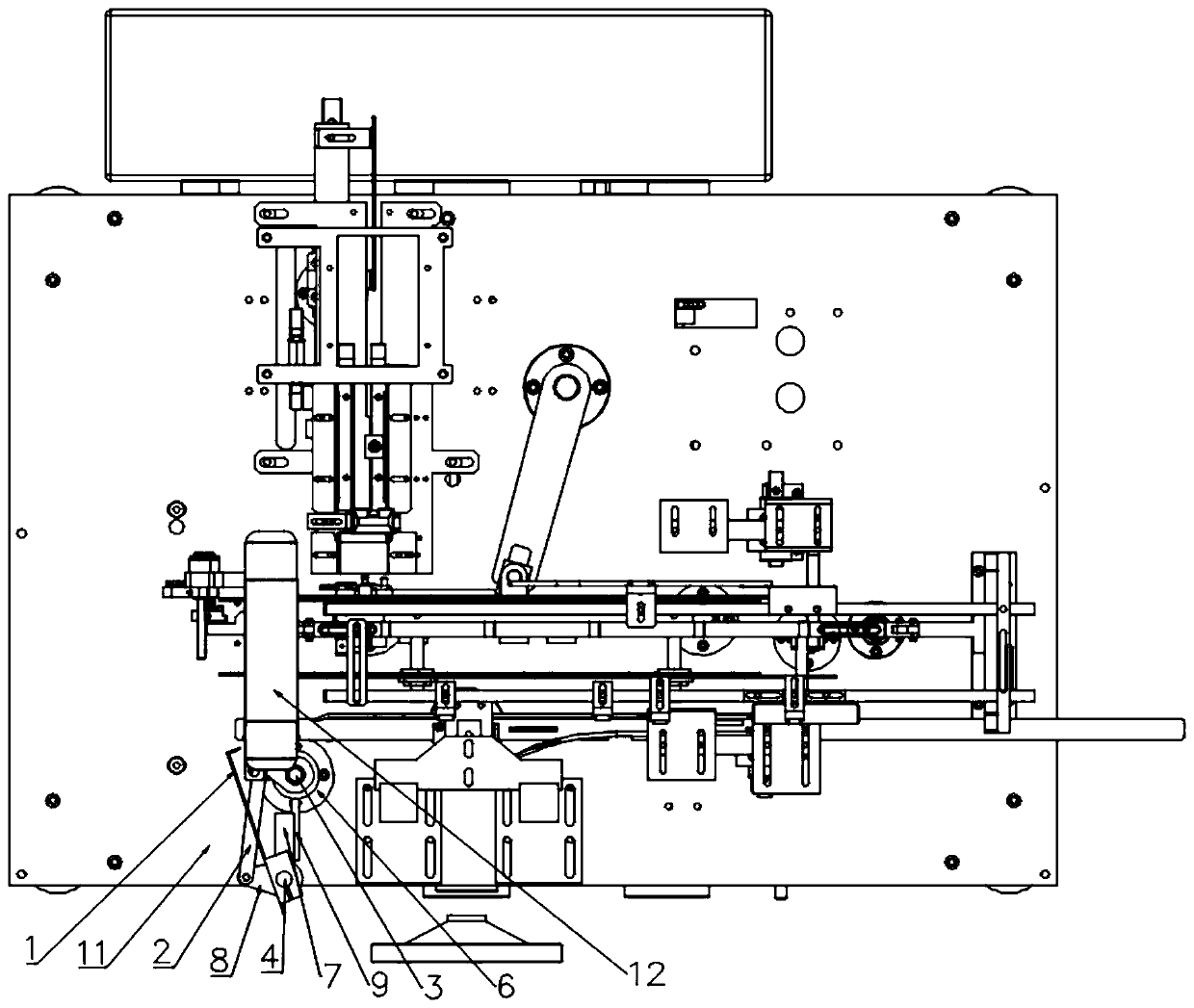 Tongue scraping device