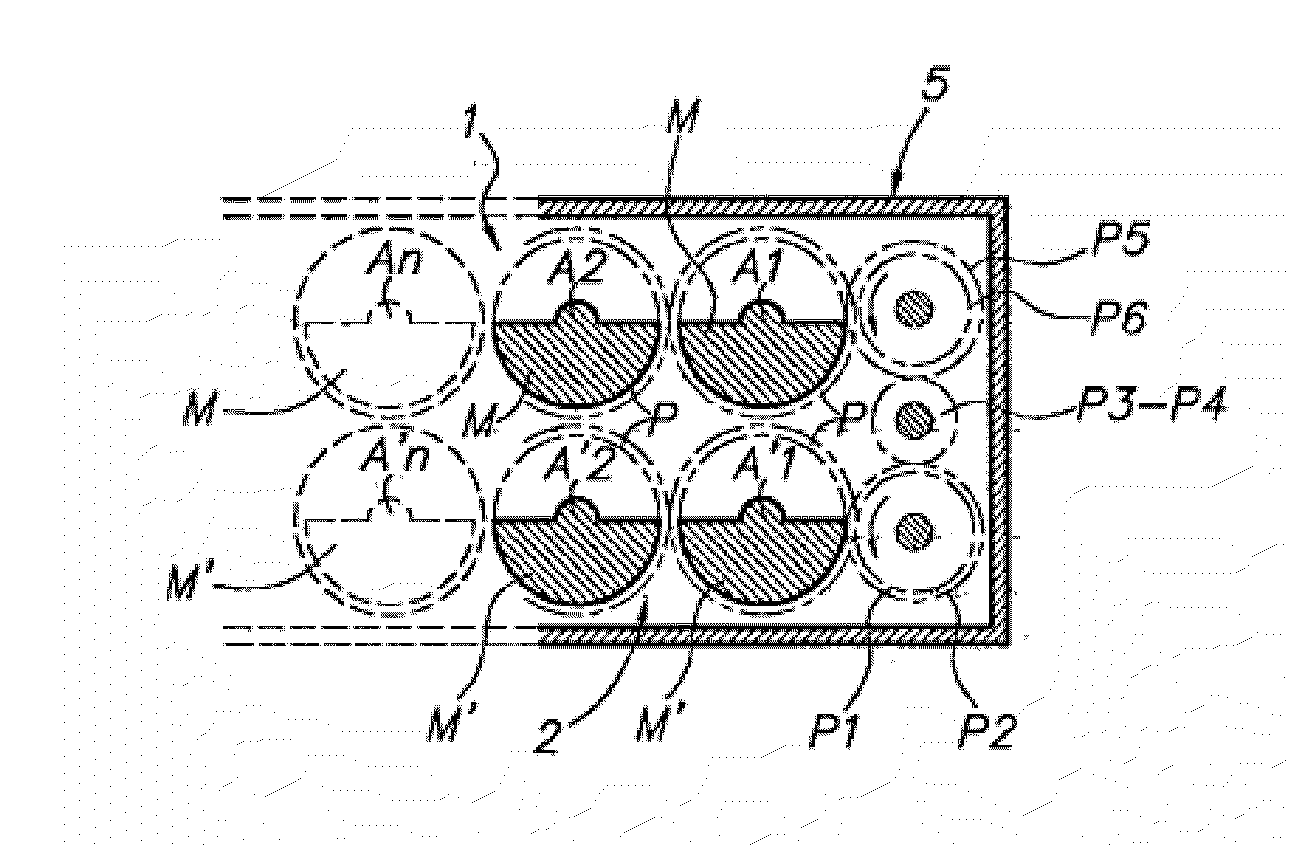 Vibrator with a variable moment using a phase shifter with reduced clearances