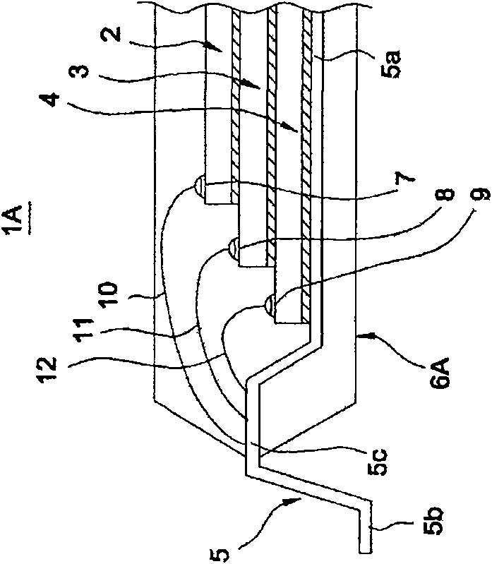 Stacking encapsulation structure with symmetric multi-chip migration up and down