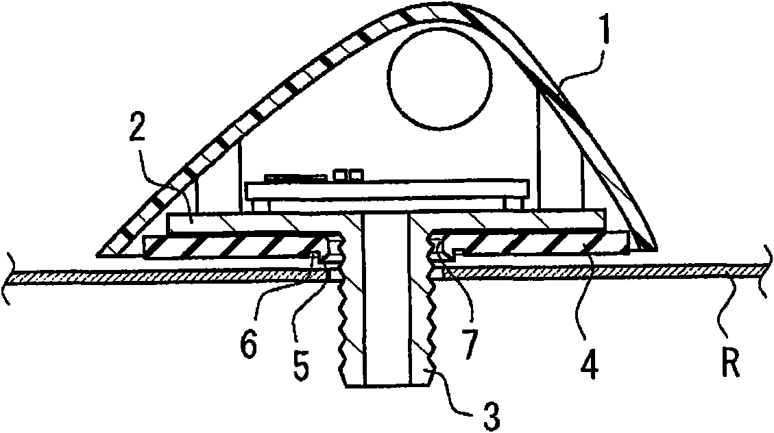 Vehicle roof mount antenna