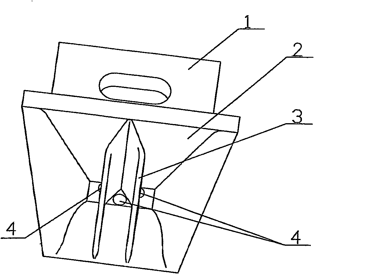 Three-aperture bell mouth for compact spinning