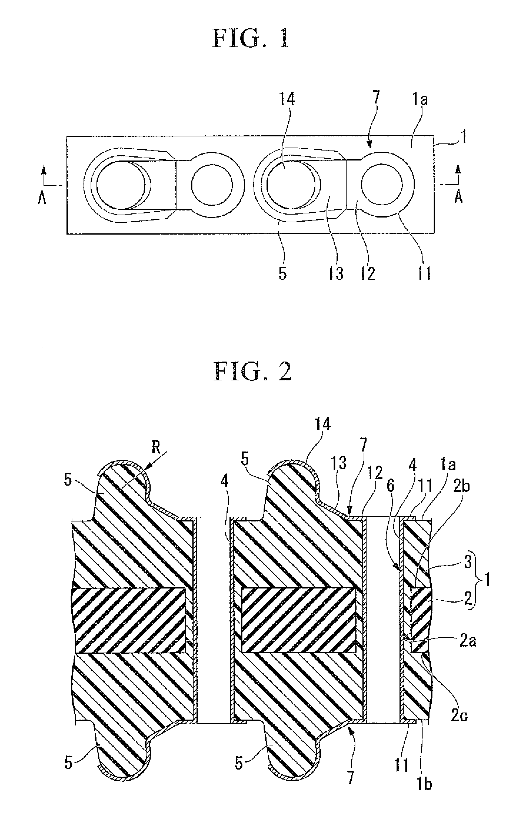 Double-sided connector with protrusions