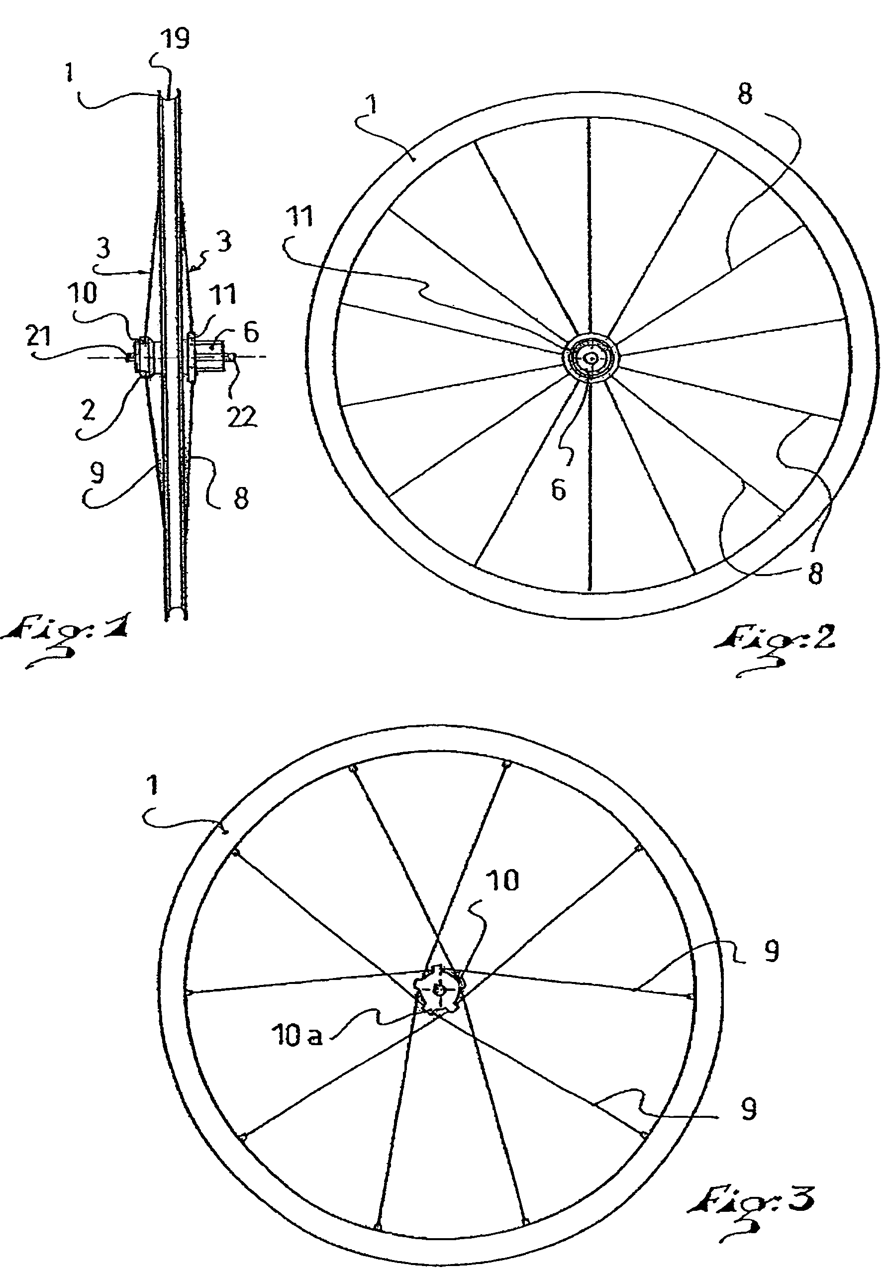 Wheel with tension spokes and a method of manufacturing such wheel