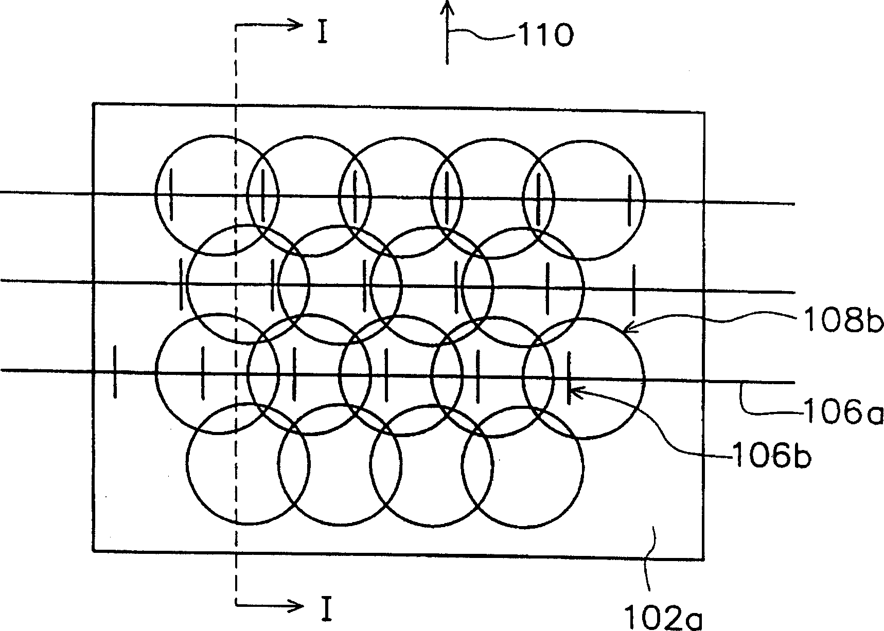 Equipment capable of forming homogenous etching liquid film and etching device