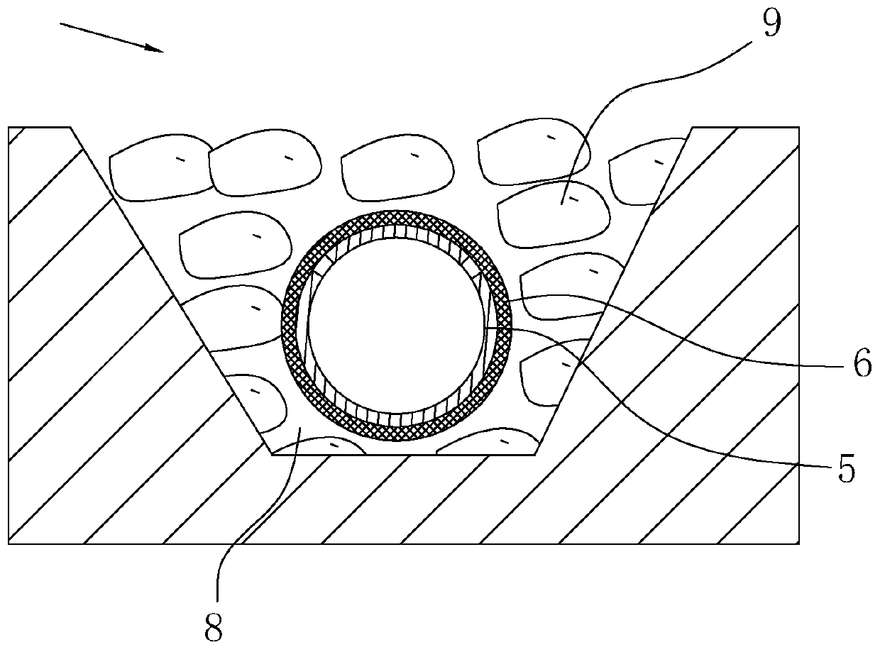 Lawn field convenient for water seepage and construction method