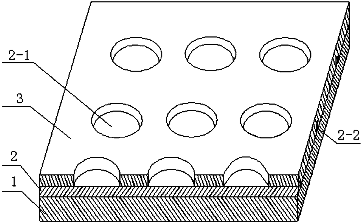 A tunable terahertz metamaterial filter based on low-voltage driving liquid crystal material and its preparation method