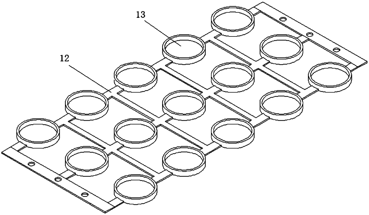 Planting system and cultivation method of ice plant through combination cultivation of breeding bag and salt water spray irrigation