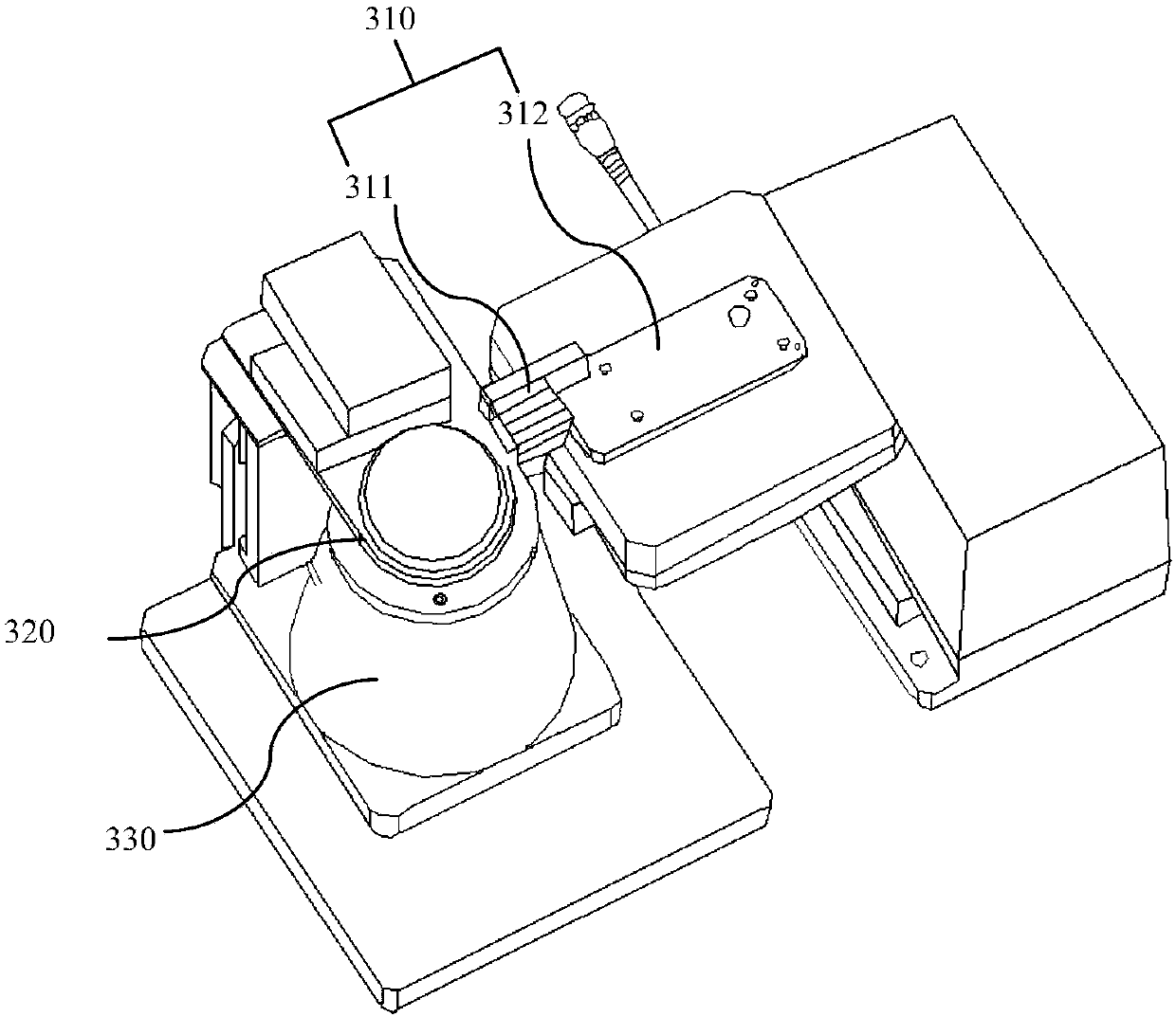 Assembling device and method for optical assembly