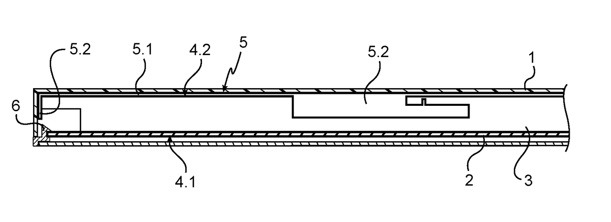 Electronic device provided with an antenna integrated into a heatsink