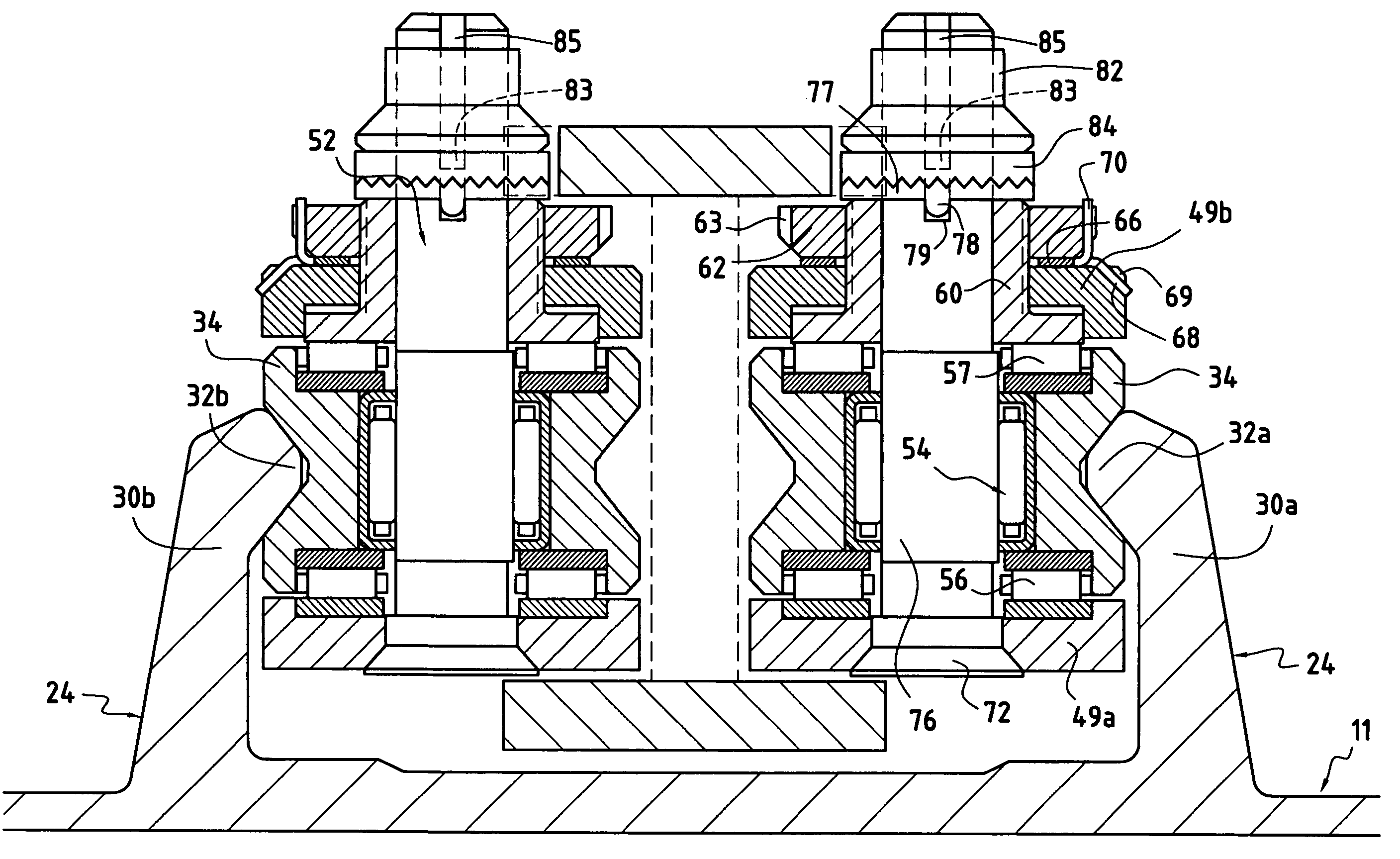 Stator vane stage actuated by an automatically-centering rotary actuator ring