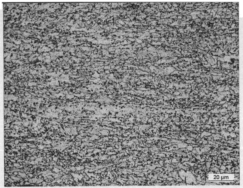 Grade X80 pipe line steel with low yield ratio and manufacturing method thereof