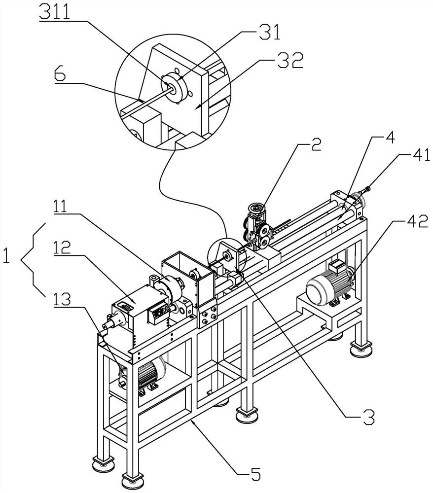 Quartz tube straightening device and straightening method