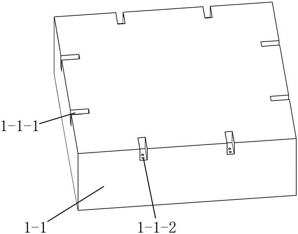 Large-diameter inflatable meridional rib antenna detection device