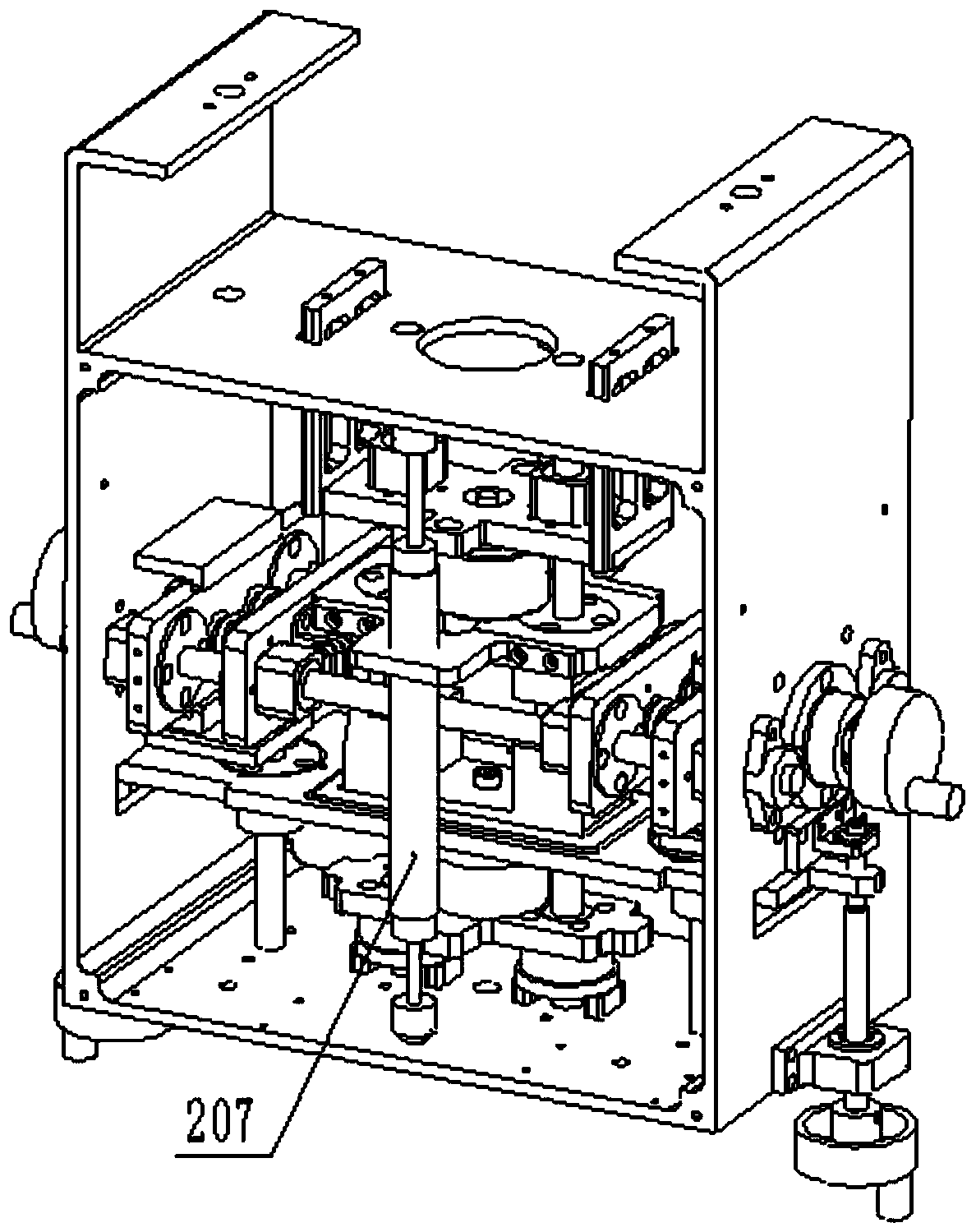 A mechanical simulation device for training spin-lifting technique