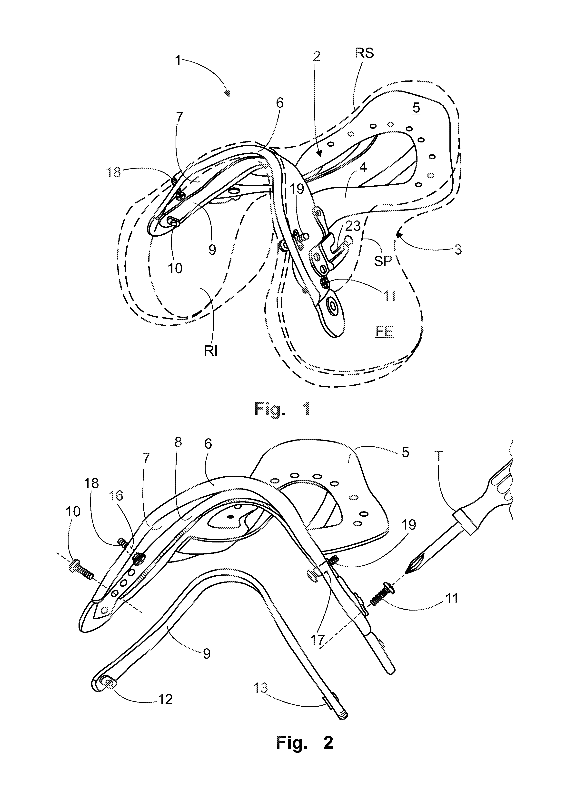 Adjustable saddle and adjusting assembly