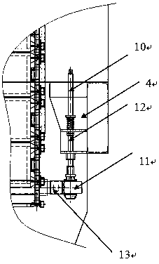 Movable pole plate on electric precipitator