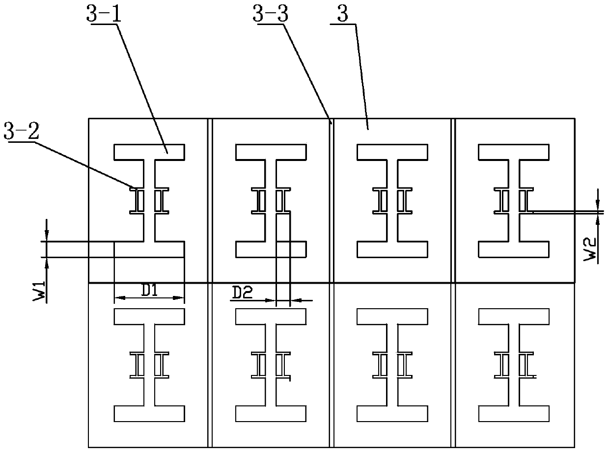 PIFA with I-shaped fractal EBG structure as floor