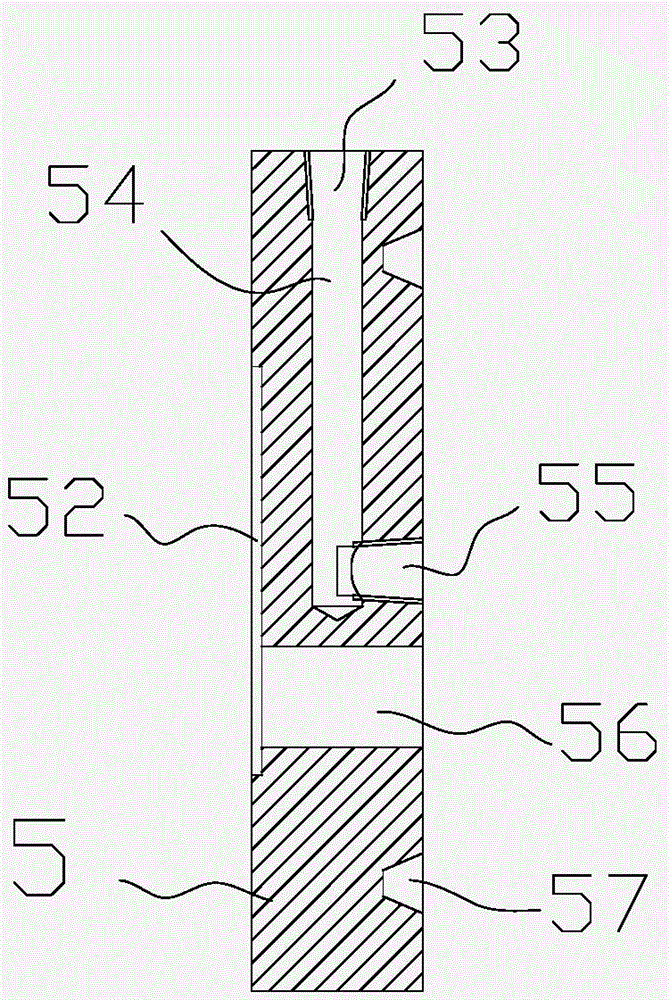 Anti-clogging device for liquid level in quenching chamber of gasifier