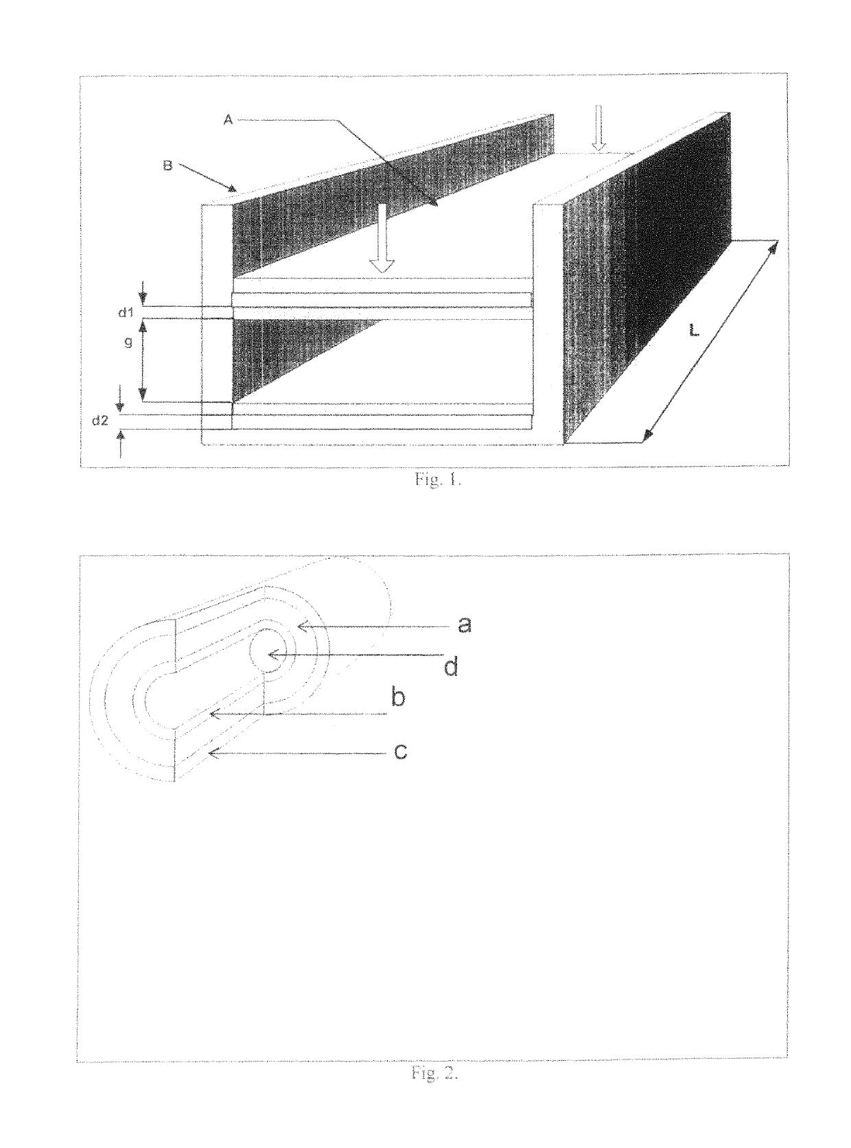 Passive method for controlling and correcting energy correlations in charged particle beams