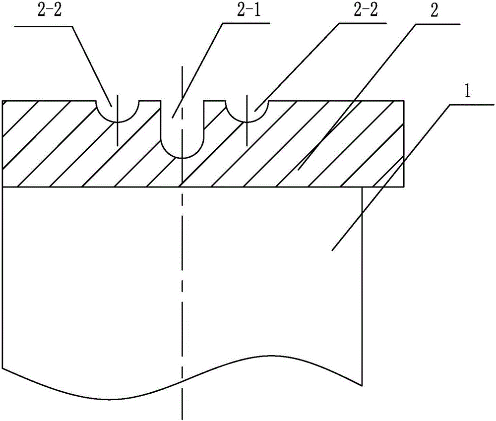 Assembling method for the vibration damping structure of the shroud blades of the marine steam turbine with the external tension bars