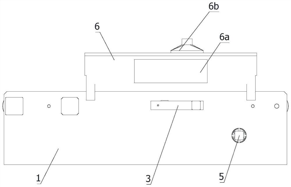 Display card welding cooling device and method with intelligent reciprocating type moving function