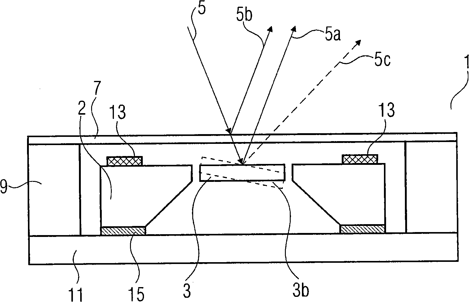 Optical device comprising a structure for avoiding reflections