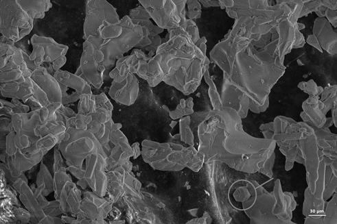 Rare earth phosphate-based orange red fluorescent powder and preparation method thereof