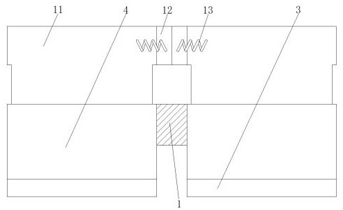 Scraper conveyor for efficiently conveying materials