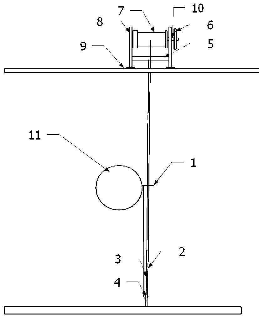 Automatic lifting measuring device and method for water level of top covering channel