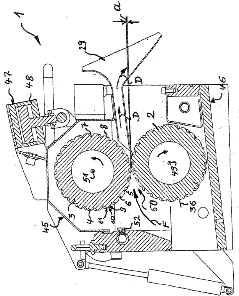 Squeezing-roll granulator, granulating system comprising same, and use of the squeezing-roll granulator