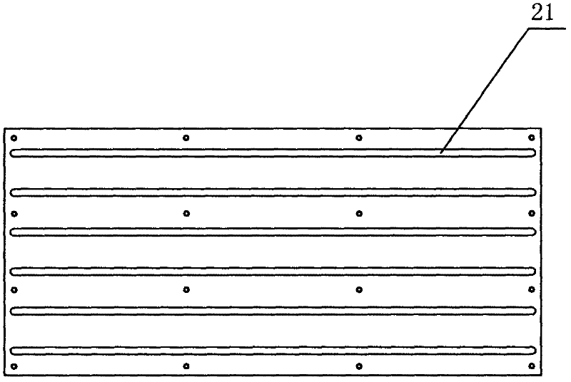 Heating plate for spray coating of solar crucible and heating device comprising heating plate